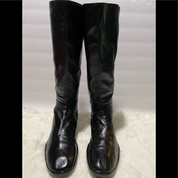 Prada Shoes - Prada boots ♥️ ( SZ 38)